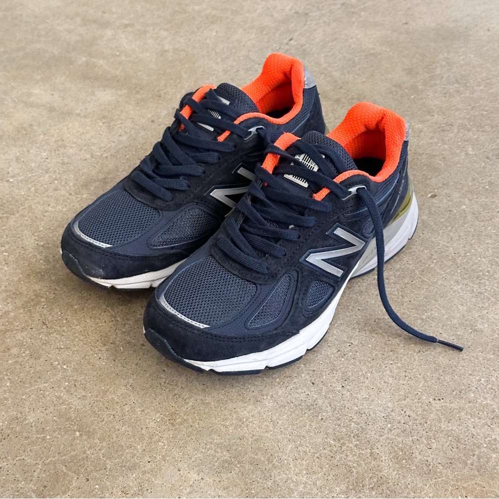 New Balance 990v4 “Navy Orange”
